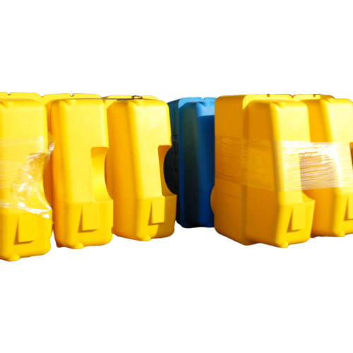 Ємності для навісних обприскувачів на 600 літрів