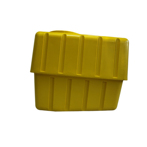 Ємності для навісних обприскувачів на 800 літрів